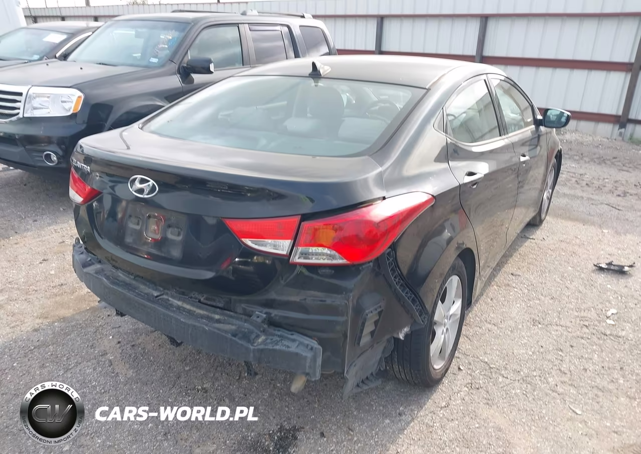 2013 Hyundai Elantra Gls VIN:KMHDH4AE8DU698962 - 4