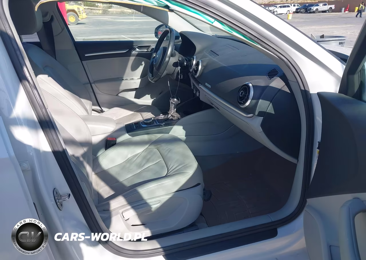 2015 Audi A3 2.0T Premium VIN:WAUBFGFF1F1029406 - 5