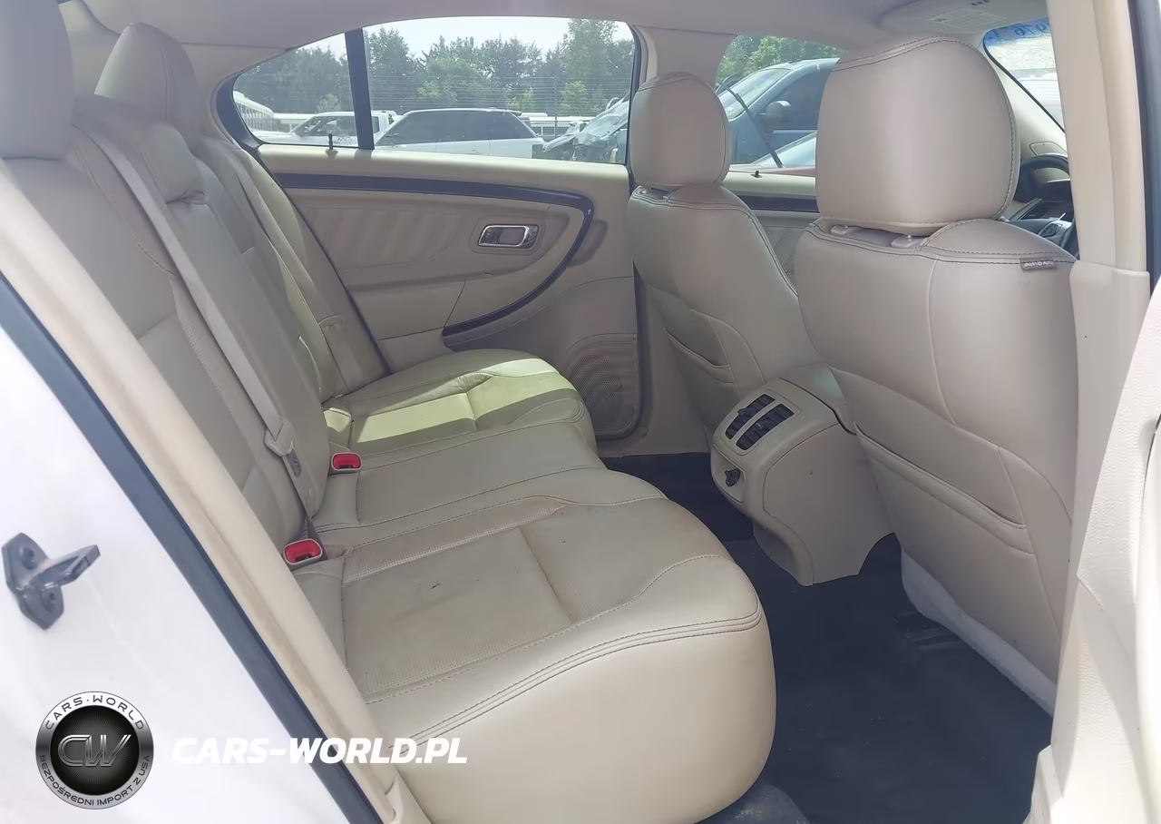 2016 Ford Taurus Limited VIN:1FAHP2F88GG114343 - 8