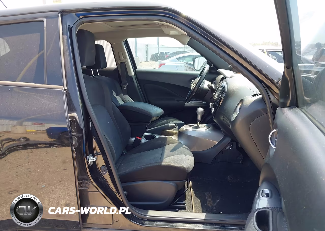 2015 Nissan Juke Sv VIN:JN8AF5MRXFT502969 - 5