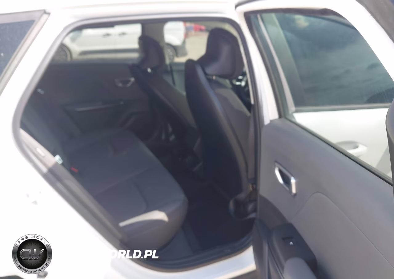 2025 Kia K4 Lxs VIN:3KPFT4DE3SE236778 - 8