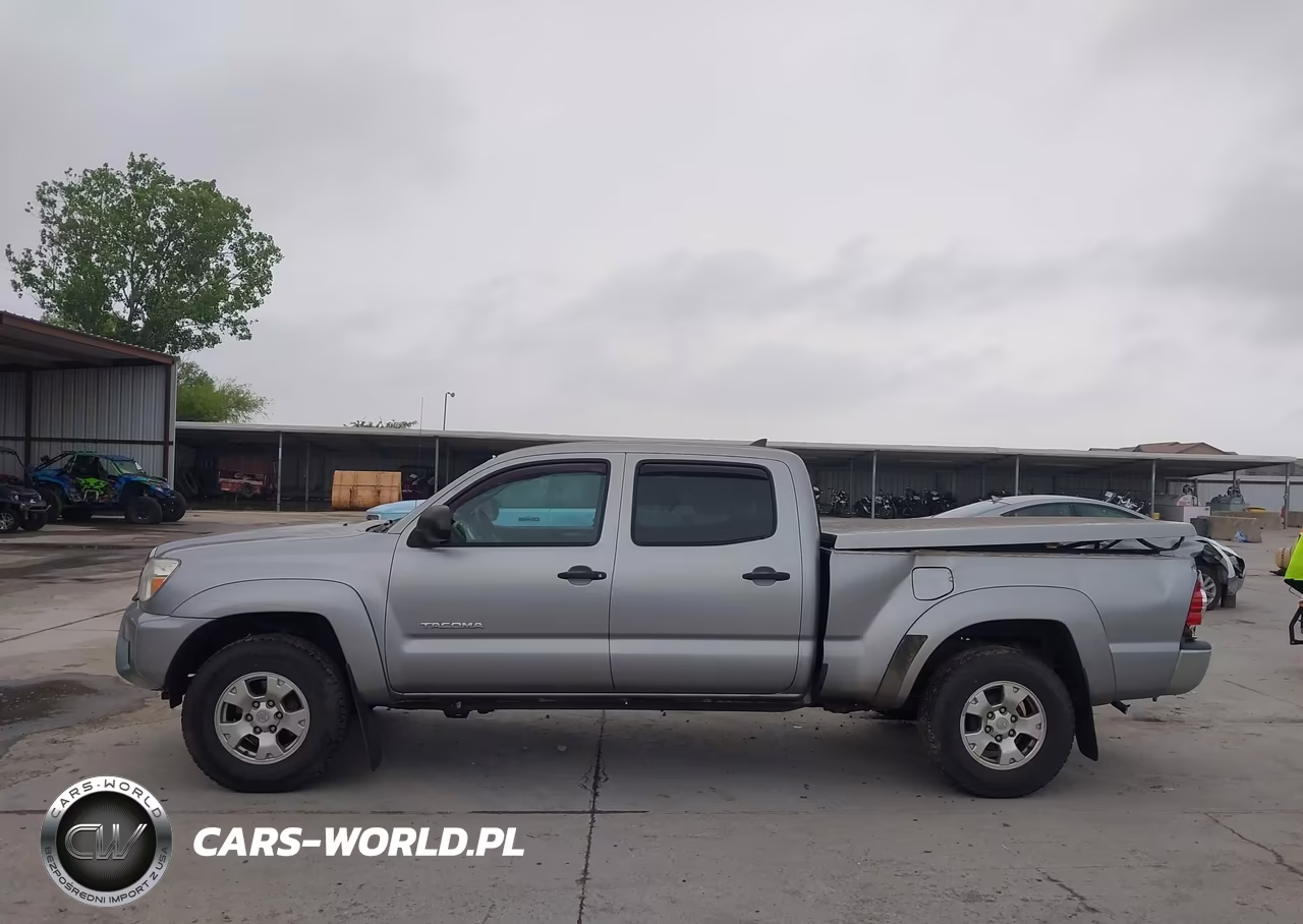 2015 Toyota Tacoma Base V6 VIN:3TMMU4FN3FM082134 - 15