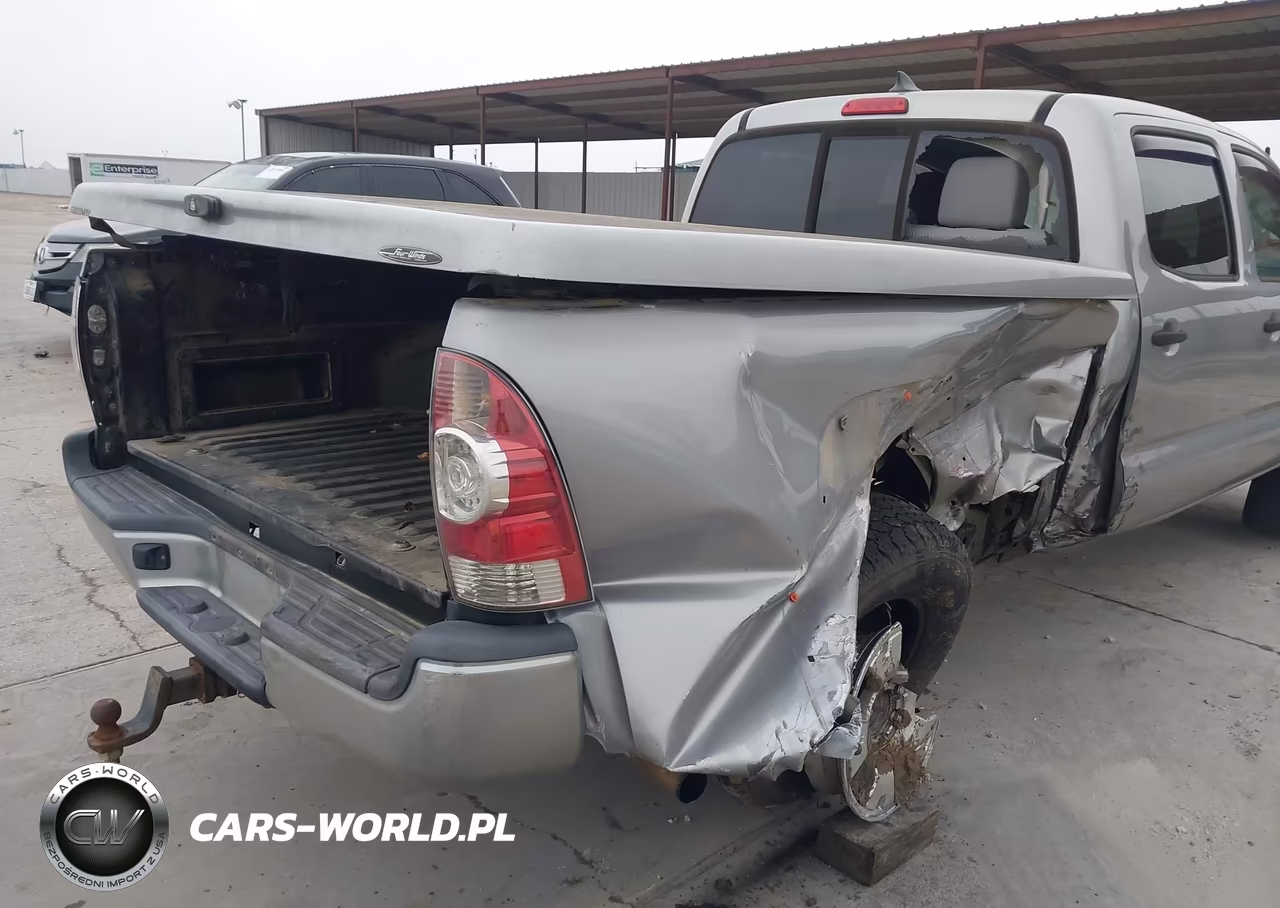 2015 Toyota Tacoma Base V6 VIN:3TMMU4FN3FM082134 - 19
