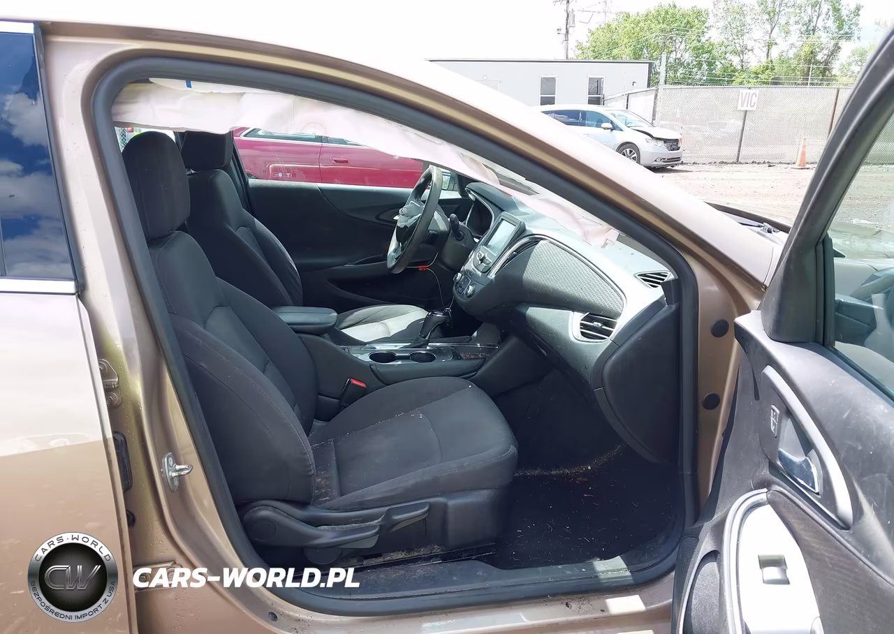 2018 Chevrolet Malibu Lt VIN:1G1ZD5ST9JF117311 - 5