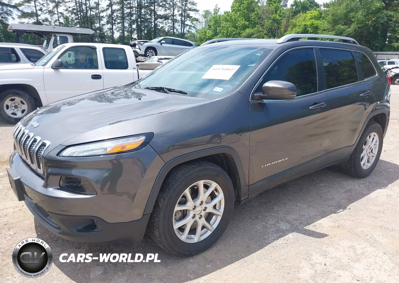 2016 Jeep Cherokee Latitude VIN:1C4PJLCS2GW370528 - 2
