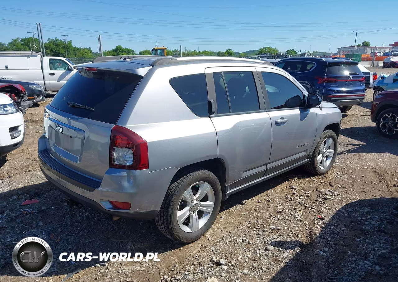 2016 Jeep Compass Sport VIN:1C4NJDBBXGD549961 - 4
