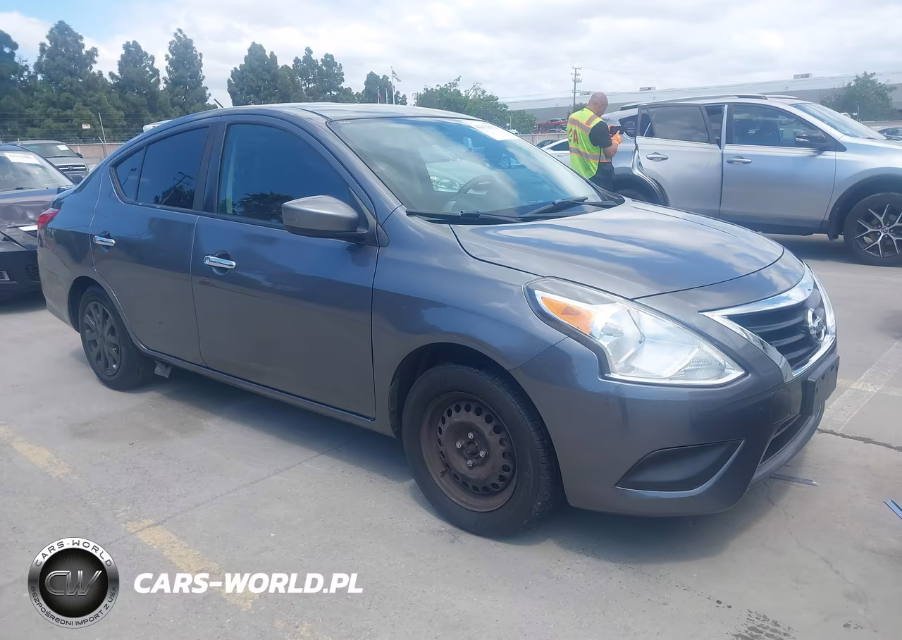 2018 Nissan Versa 1.6 Sv