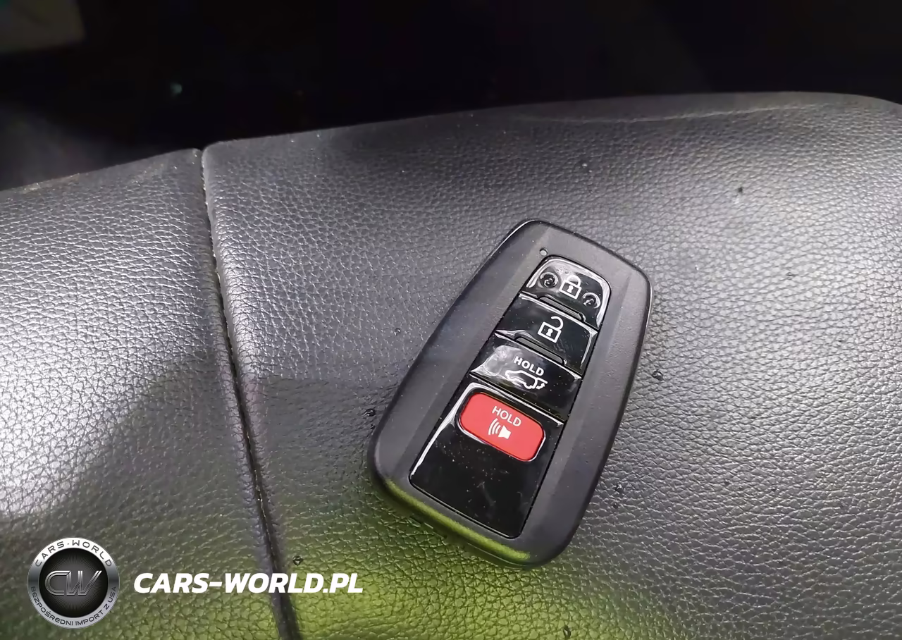 2021 Toyota Highlander Xle VIN:5TDGZRBH4MS103985 - 11