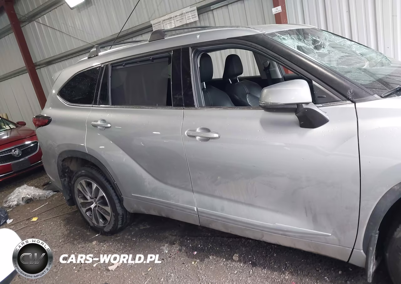 2021 Toyota Highlander Xle VIN:5TDGZRBH4MS103985 - 13