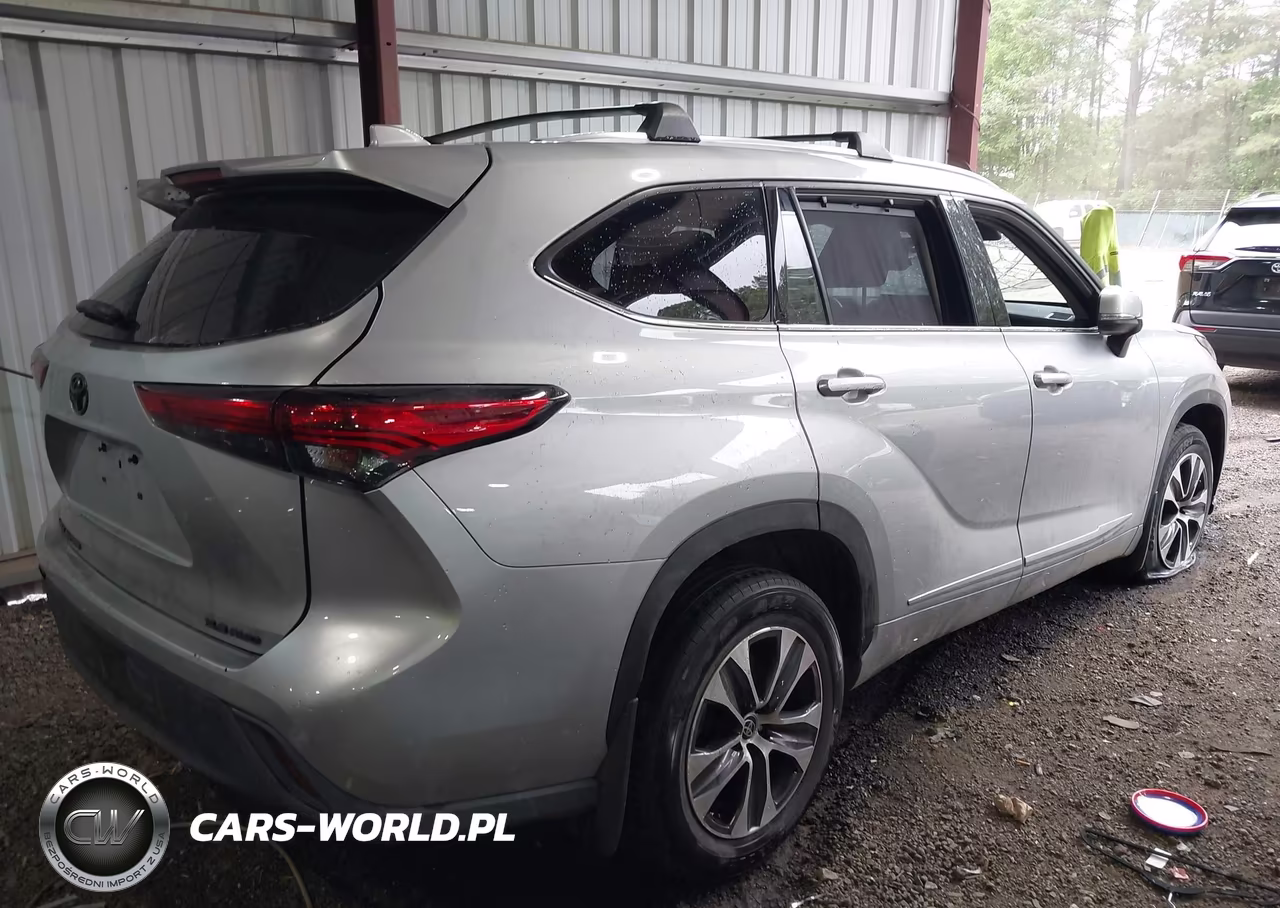 2021 Toyota Highlander Xle VIN:5TDGZRBH4MS103985 - 4