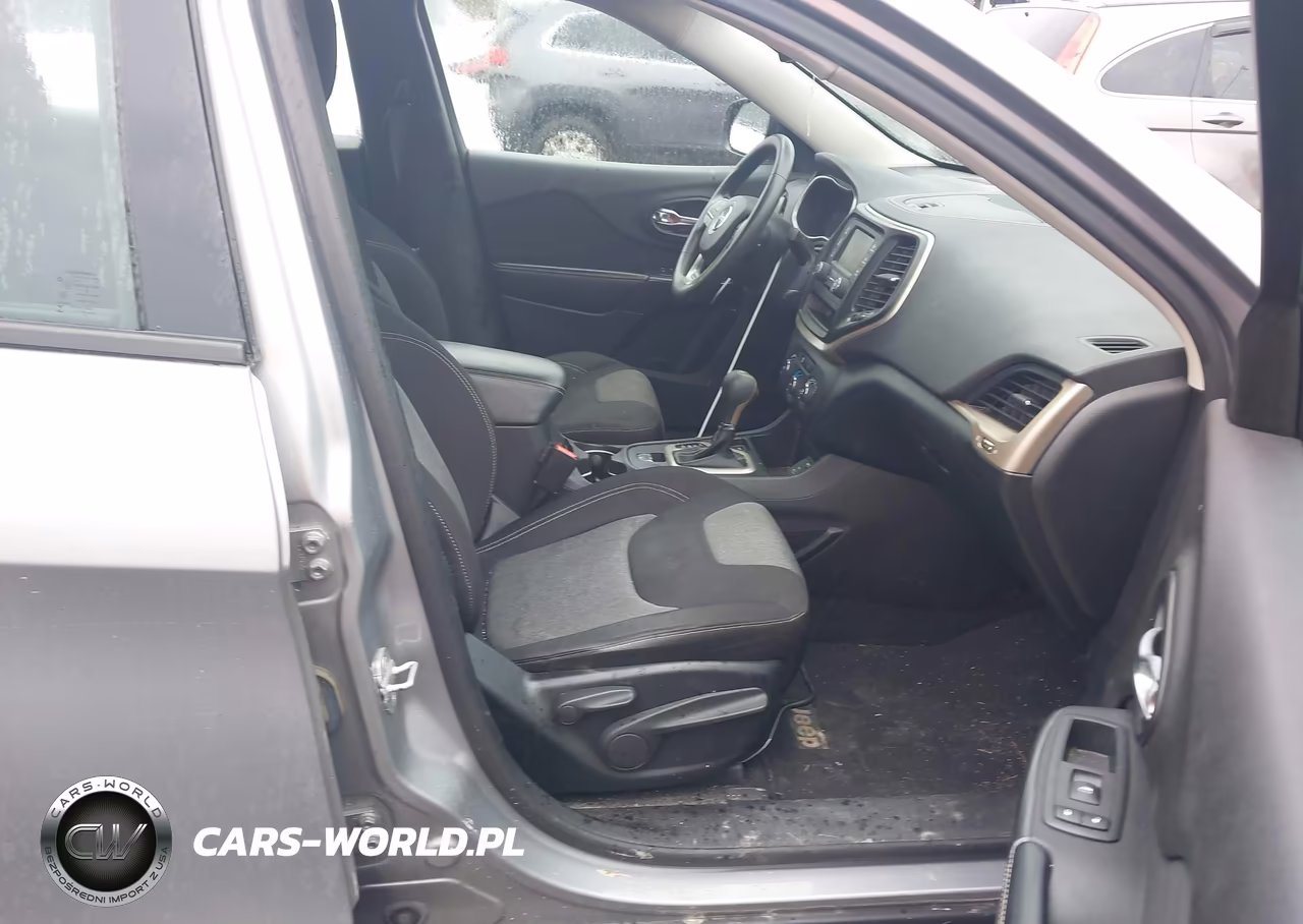 2014 Jeep Cherokee Sport VIN:1C4PJLAB2EW109965 - 5