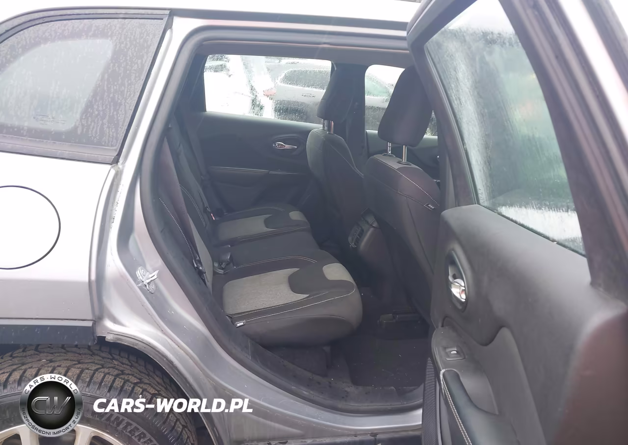 2014 Jeep Cherokee Sport VIN:1C4PJLAB2EW109965 - 8