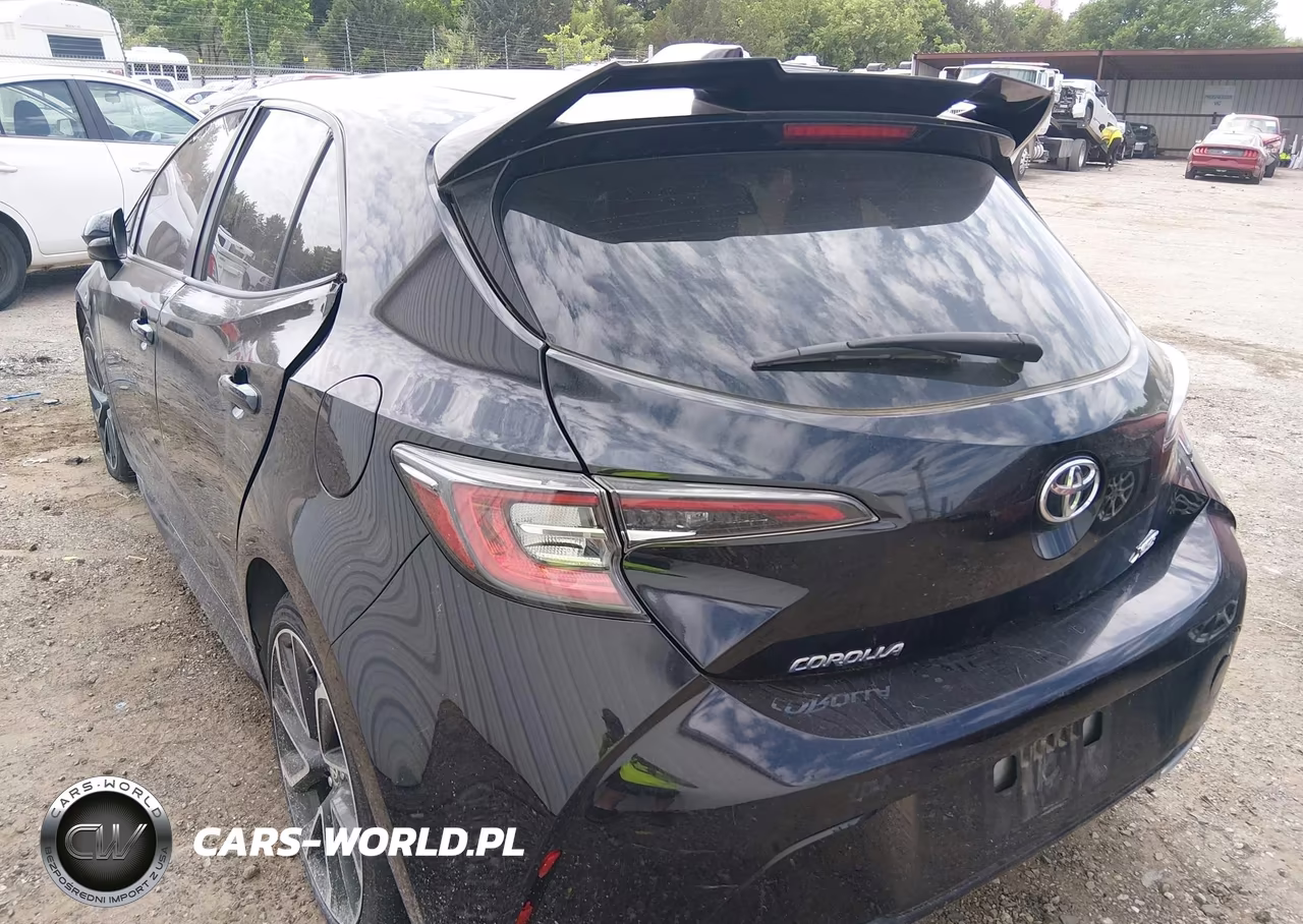 2020 Toyota Corolla Xse VIN:JTNC4RBE9L3102992 - 3