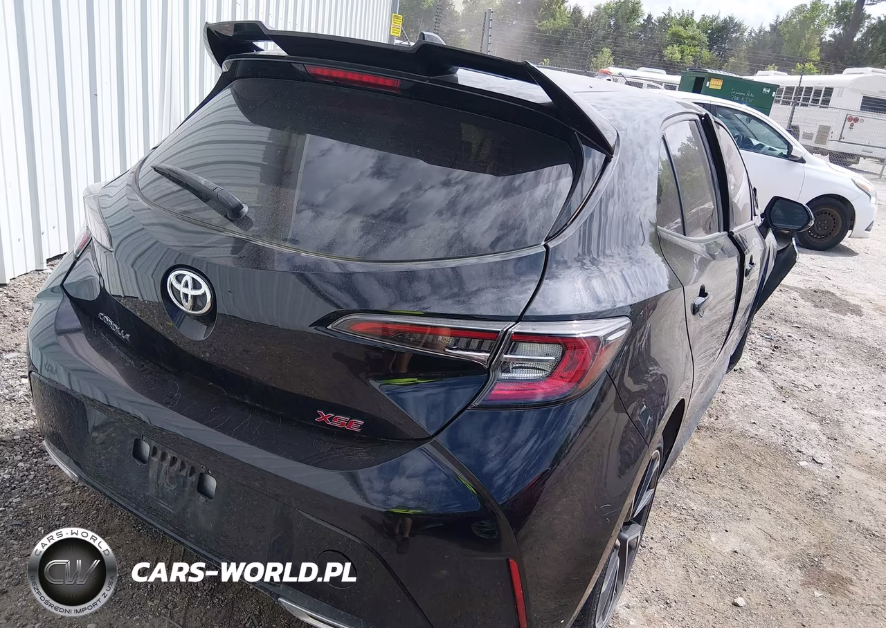2020 Toyota Corolla Xse VIN:JTNC4RBE9L3102992 - 4