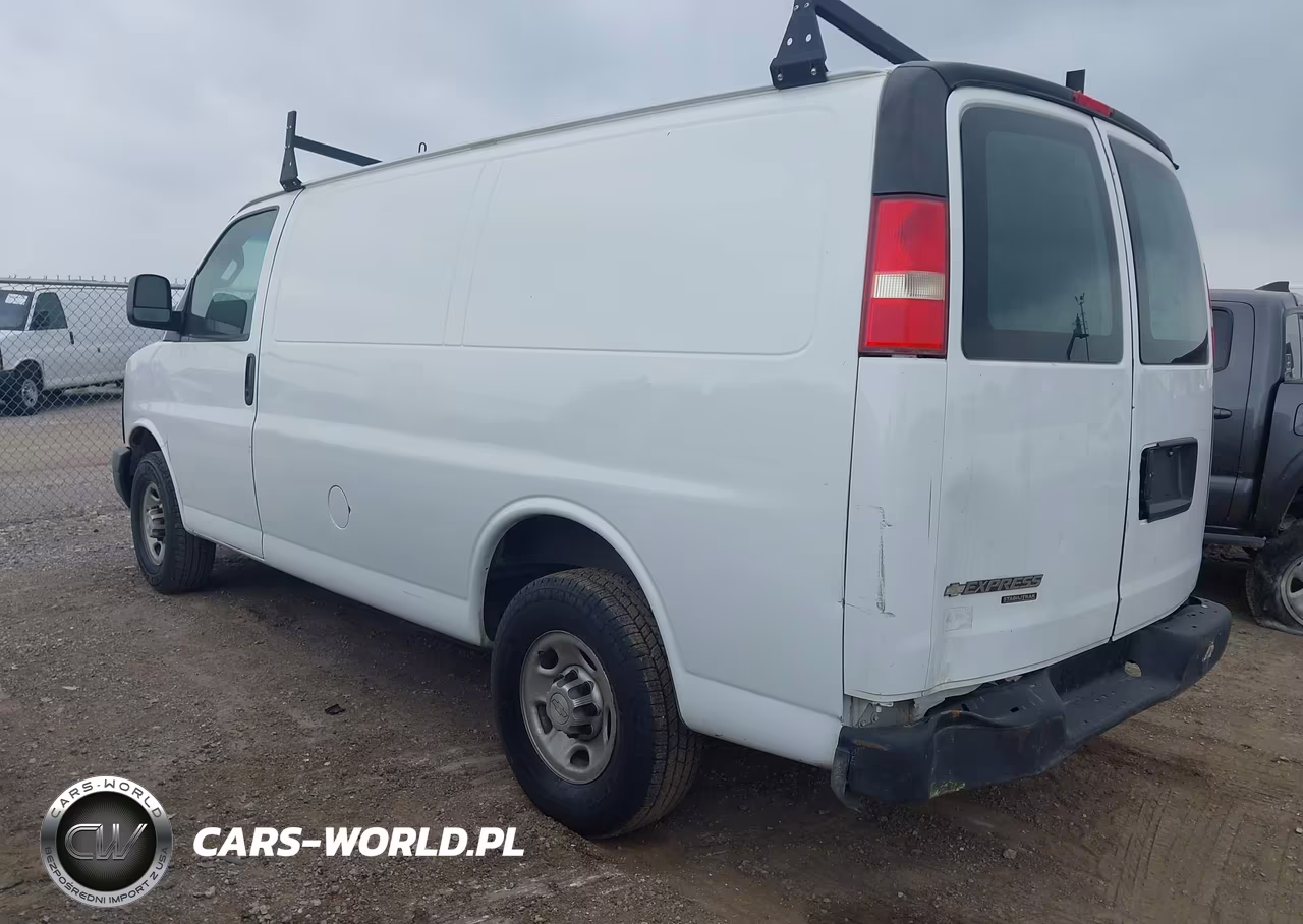 2016 Chevrolet Express 2500 Work Van VIN:1GCWGAFF0G1134101 - 3