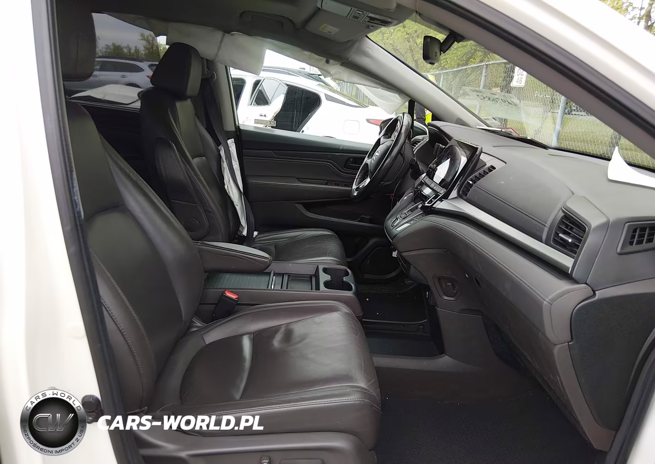 2019 Honda Odyssey Touring VIN:5FNRL6H8XKB102244 - 5