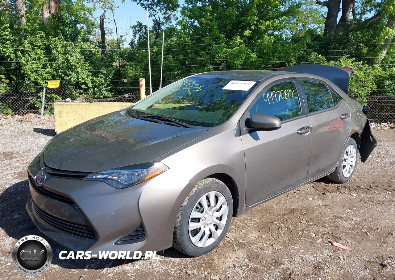 2018 Toyota Corolla Le VIN:2T1BURHE7JC973627 - 2