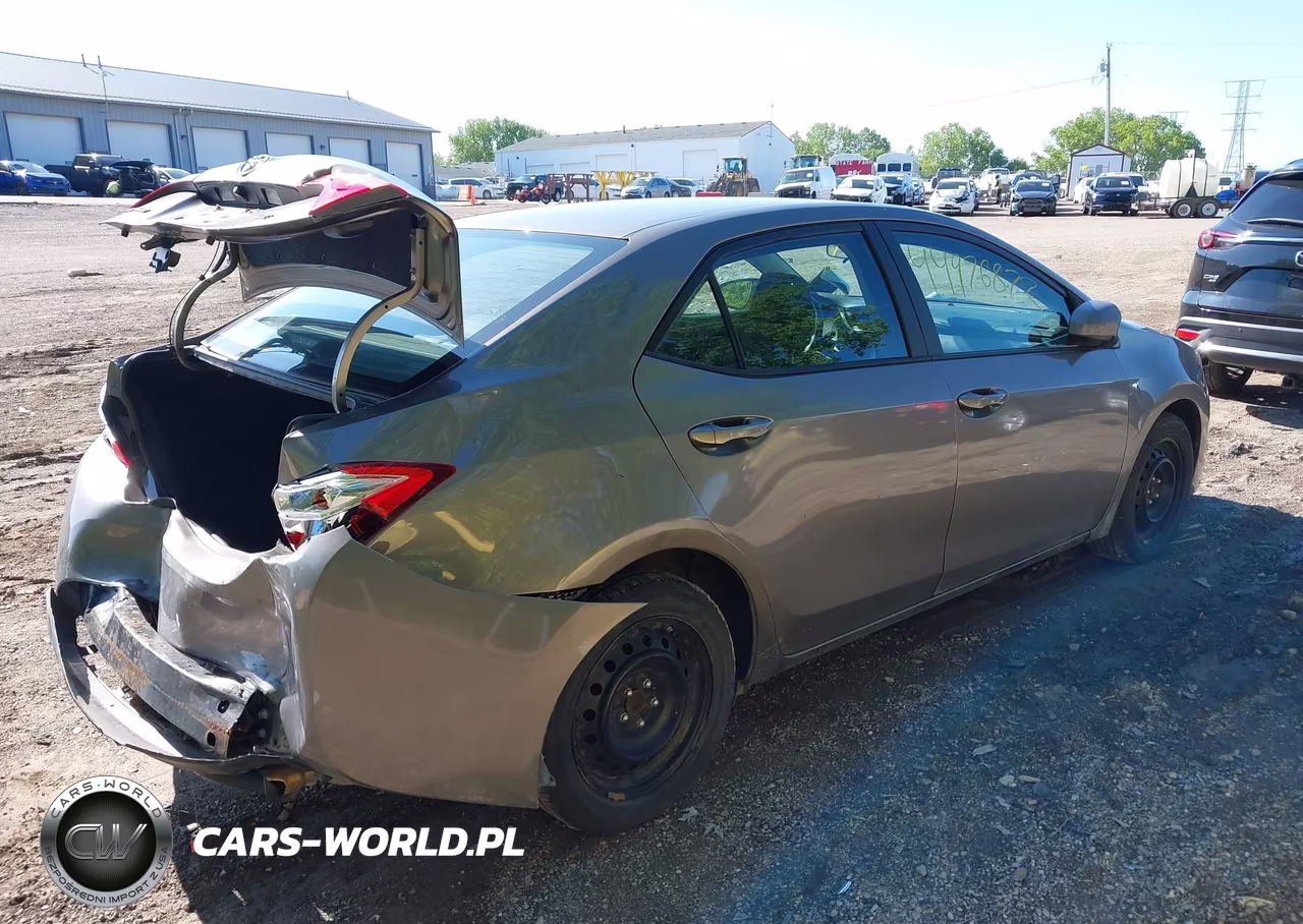 2018 Toyota Corolla Le VIN:2T1BURHE7JC973627 - 4
