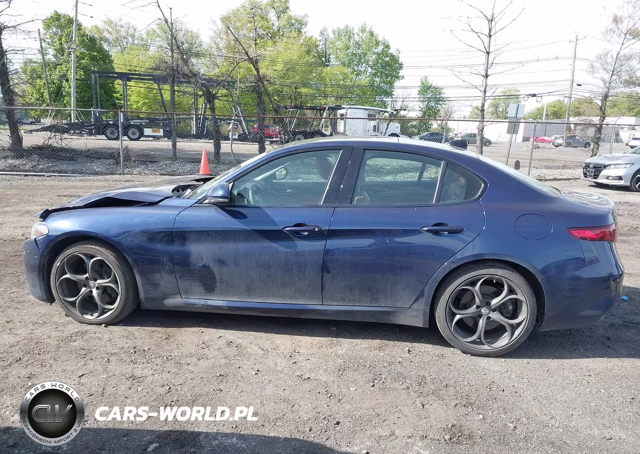 2017 Alfa Romeo Giulia Ti Awd VIN:ZARFAEEN3H7554599 - 14