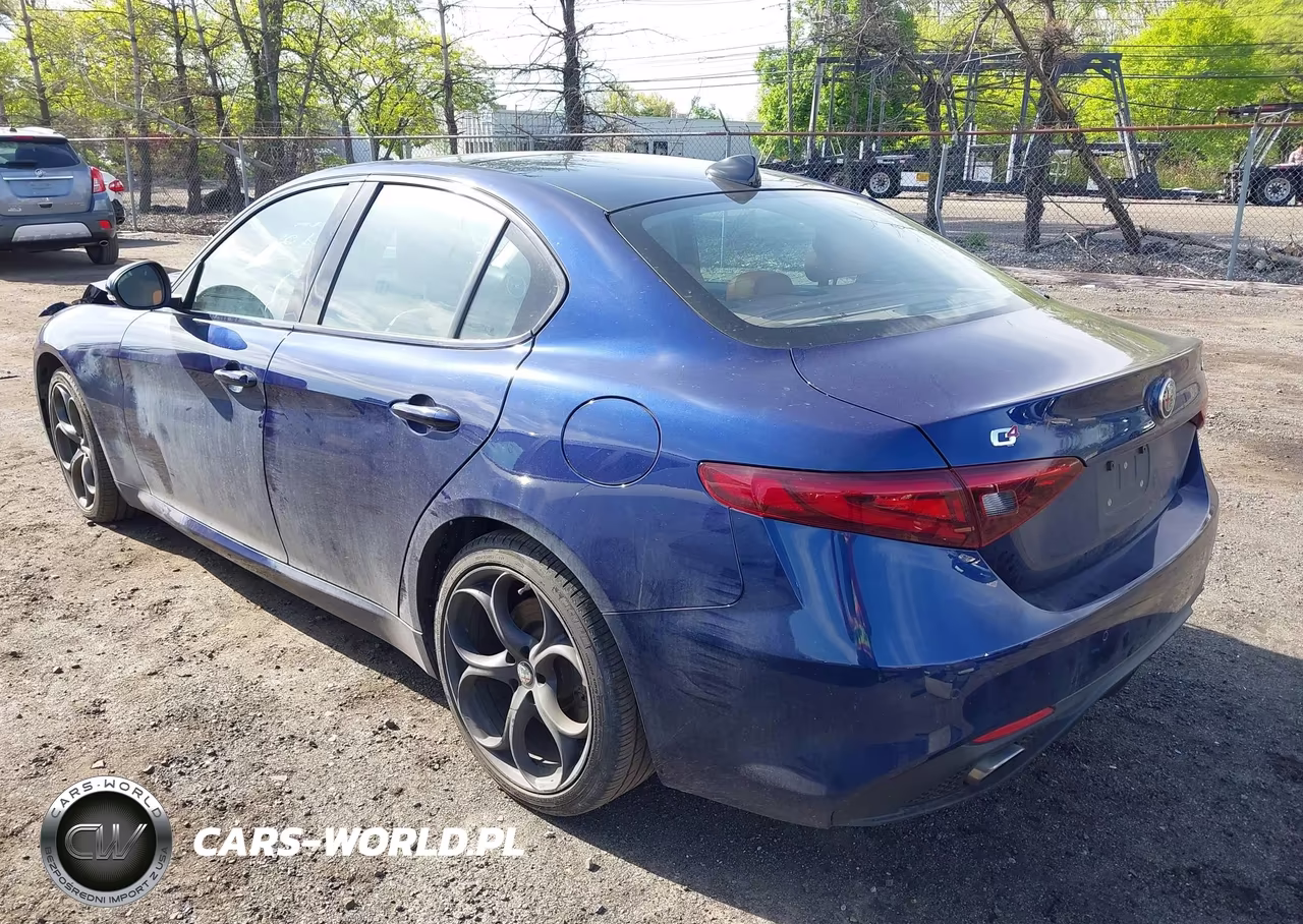 2017 Alfa Romeo Giulia Ti Awd VIN:ZARFAEEN3H7554599 - 3
