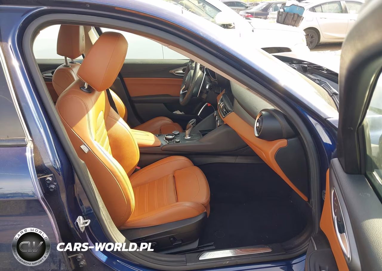 2017 Alfa Romeo Giulia Ti Awd VIN:ZARFAEEN3H7554599 - 5