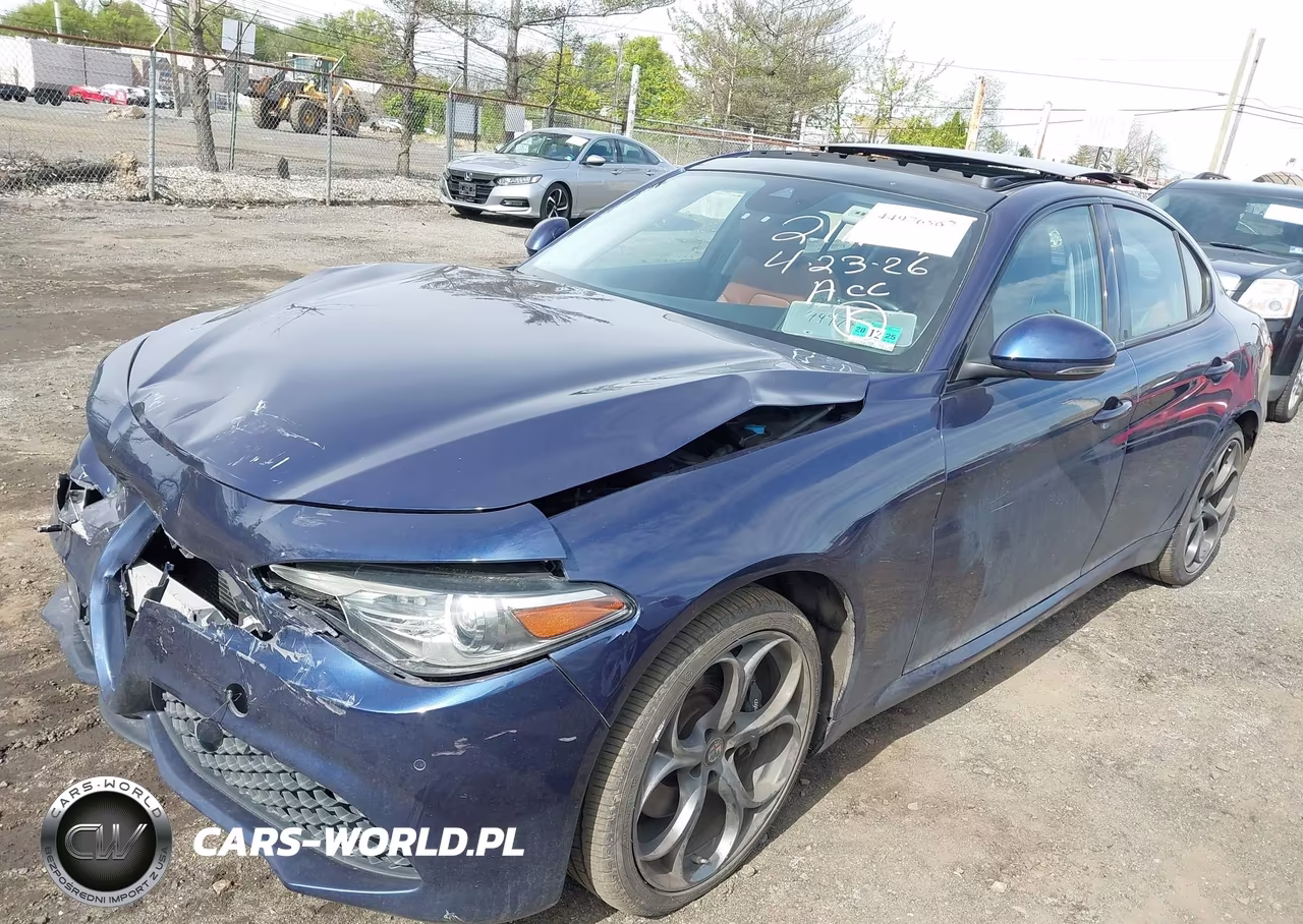 2017 Alfa Romeo Giulia Ti Awd VIN:ZARFAEEN3H7554599 - 6