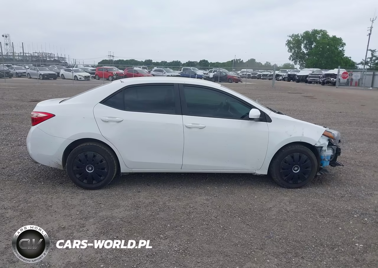 2019 Toyota Corolla Le VIN:2T1BURHE6KC193958 - 14