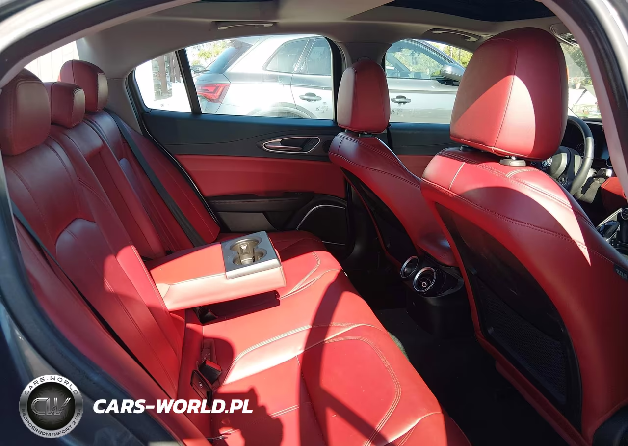 2019 Alfa Romeo Giulia Ti Awd VIN:ZARFANBN6K7603189 - 8