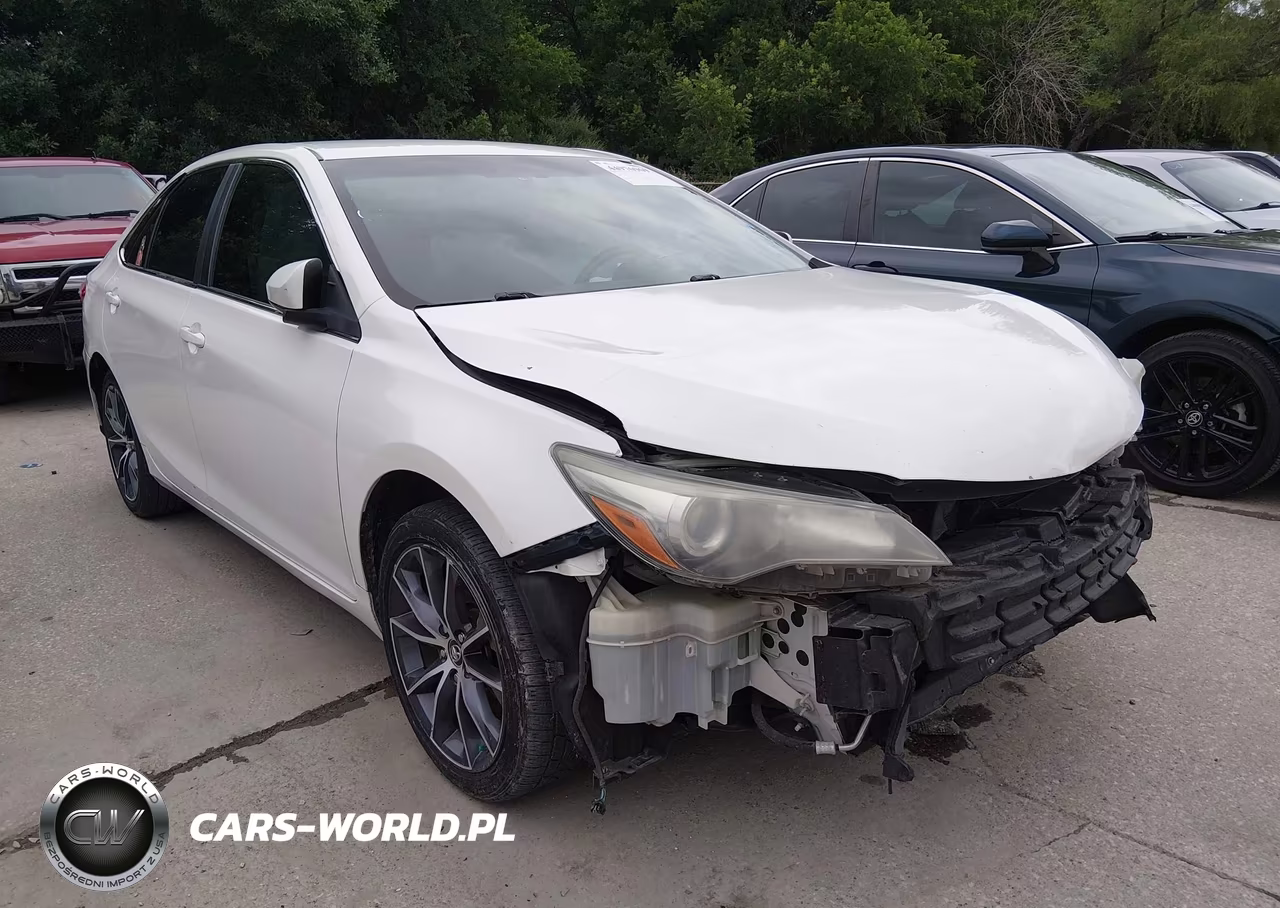 2015 Toyota Camry Xse – zdjęcie 1 z 17