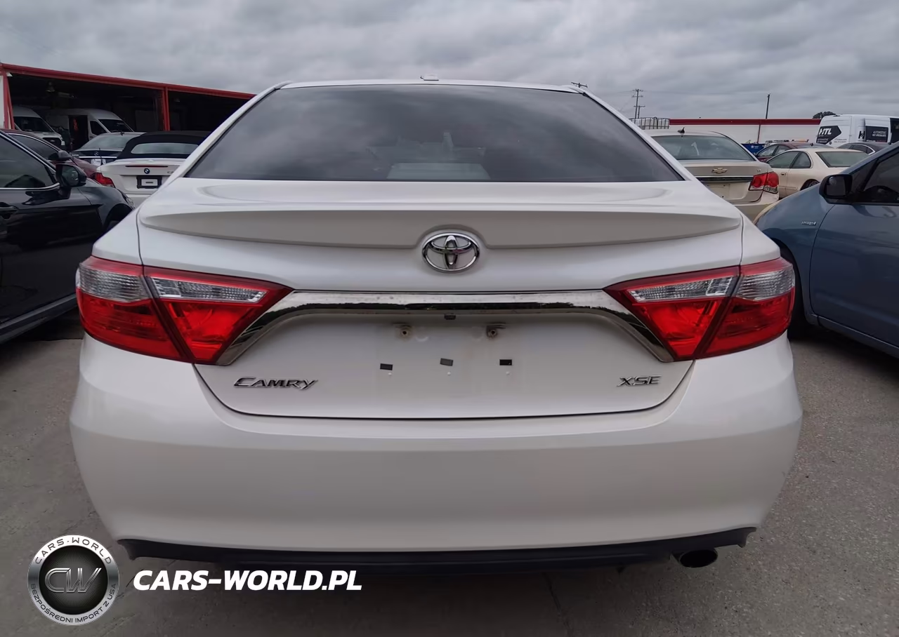 2015 Toyota Camry Xse VIN:4T1BF1FK6FU023270 - 17