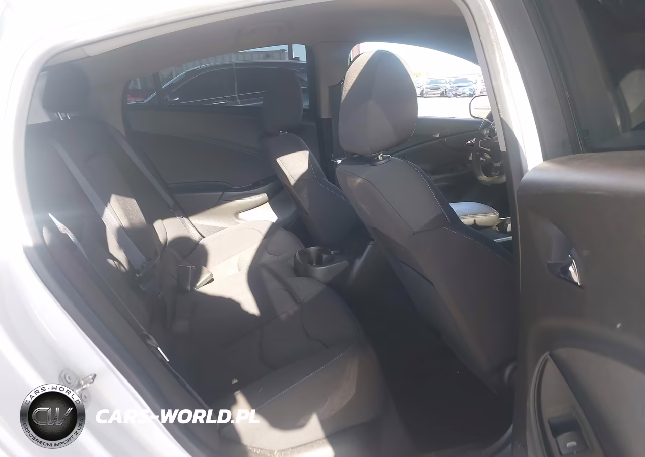 2019 Chevrolet Volt Lt VIN:1G1RC6S51KU115205 - 8