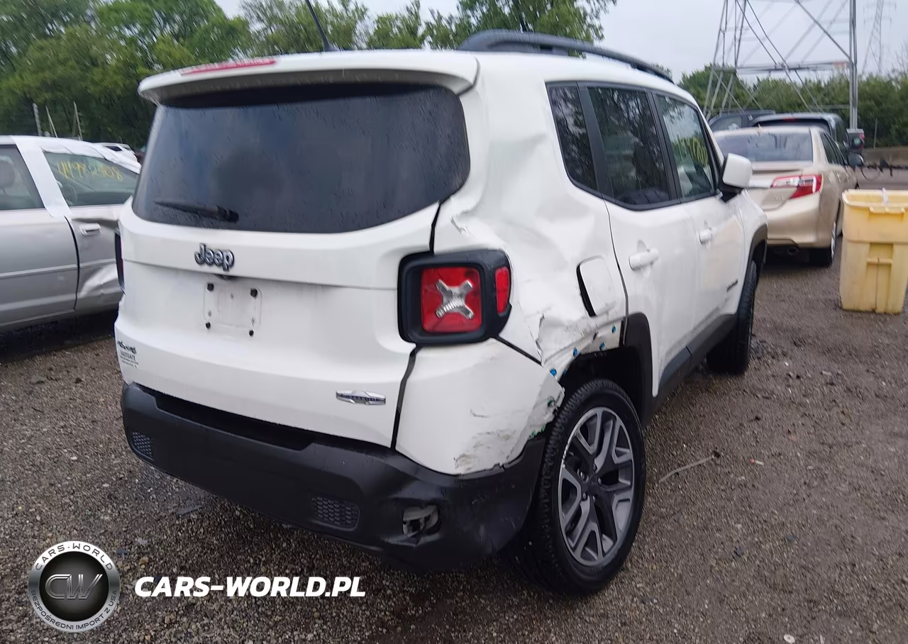 2017 Jeep Renegade Latitude 4X4 VIN:ZACCJBBB4HPE50020 - 4