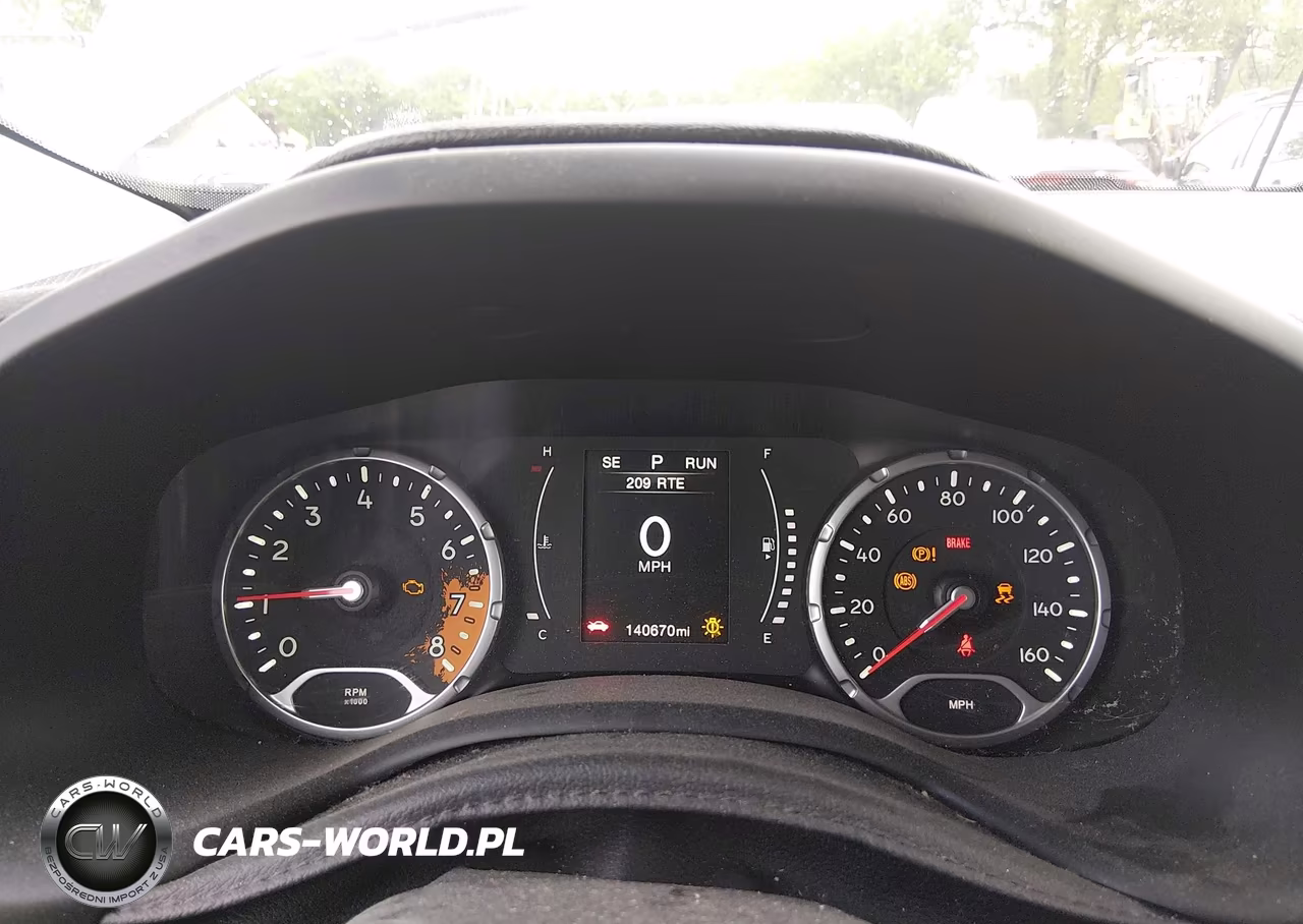 2017 Jeep Renegade Latitude 4X4 VIN:ZACCJBBB4HPE50020 - 7