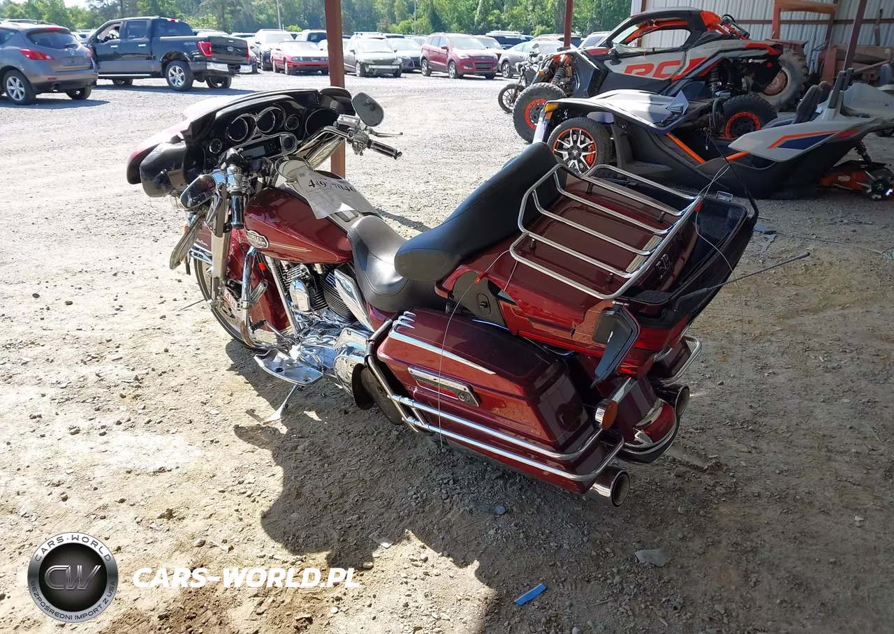 2010 Harley-Davidson Flhtcu VIN:1HD1FC412AB658852 - 3