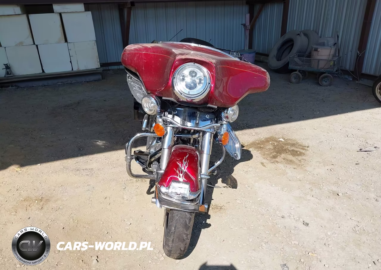 2010 Harley-Davidson Flhtcu VIN:1HD1FC412AB658852 - 5