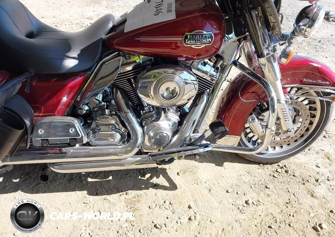 2010 Harley-Davidson Flhtcu VIN:1HD1FC412AB658852 - 8