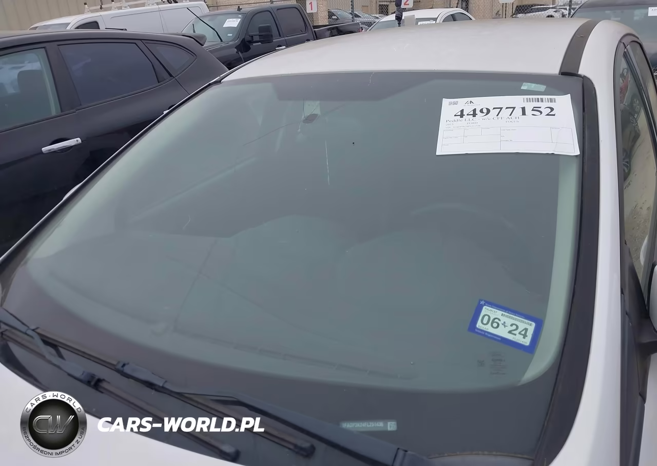 2015 Ford Focus Se VIN:1FADP3K24FL251436 - 12