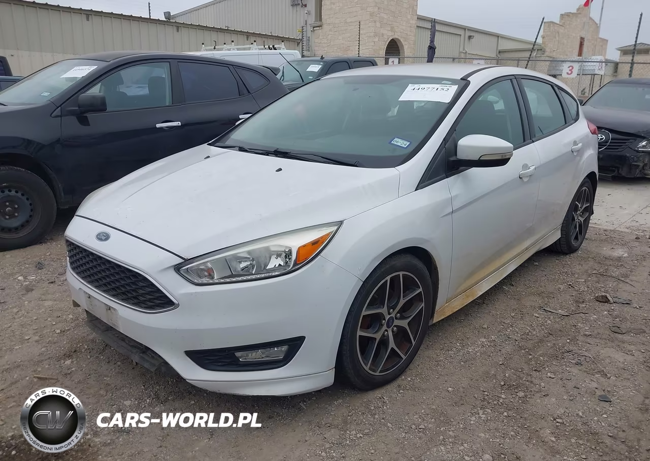 2015 Ford Focus Se VIN:1FADP3K24FL251436 - 2