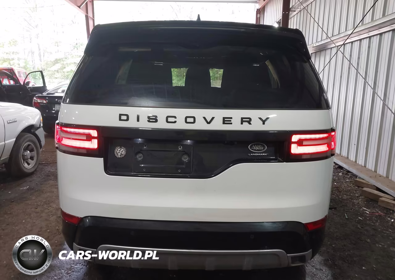 2020 Land Rover Discovery Landmark Edition VIN:SALRU2RV2L2442074 - 17