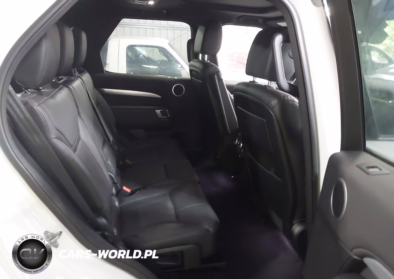 2020 Land Rover Discovery Landmark Edition VIN:SALRU2RV2L2442074 - 8