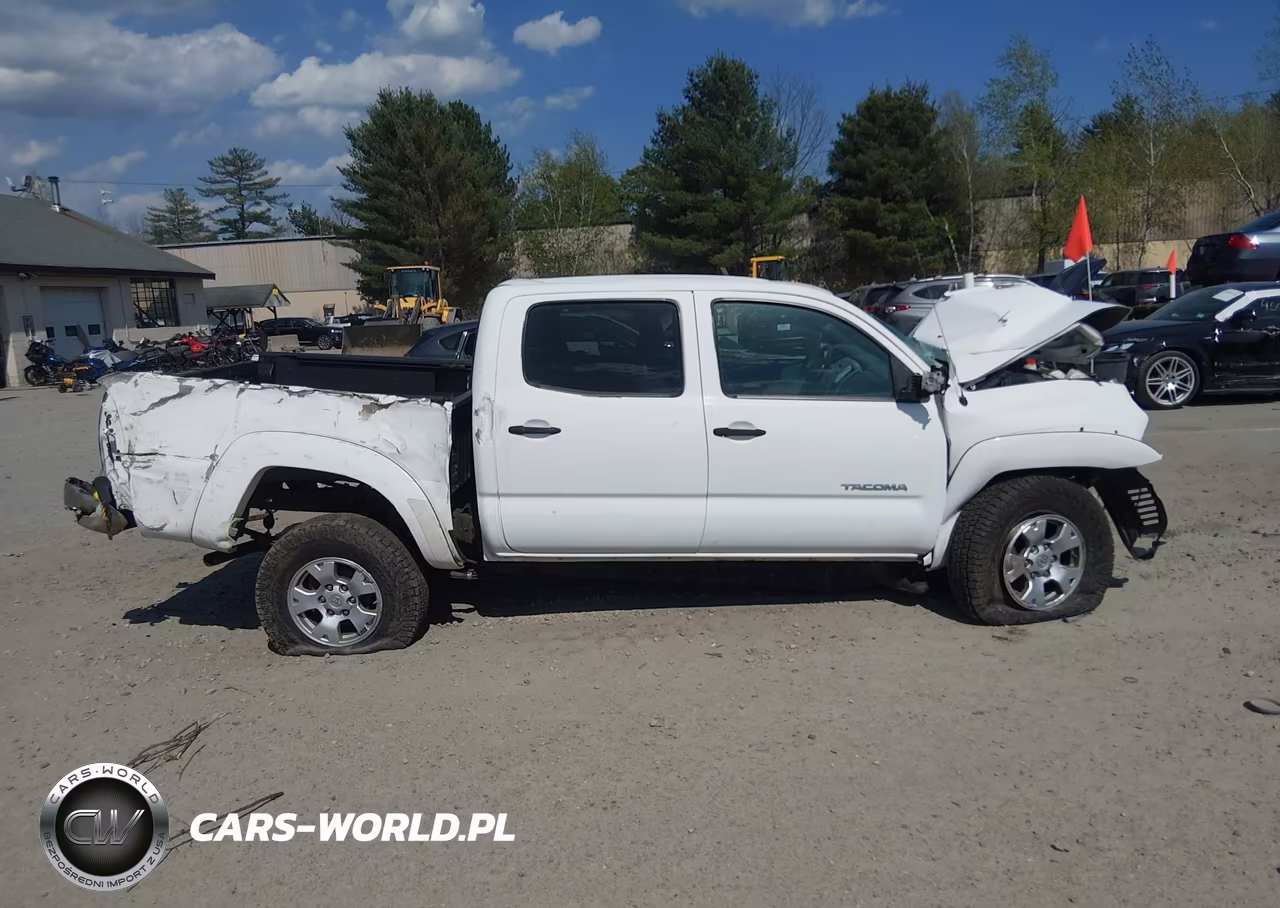 2011 Toyota Tacoma Base V6 VIN:3TMLU4EN6BM066517 - 14