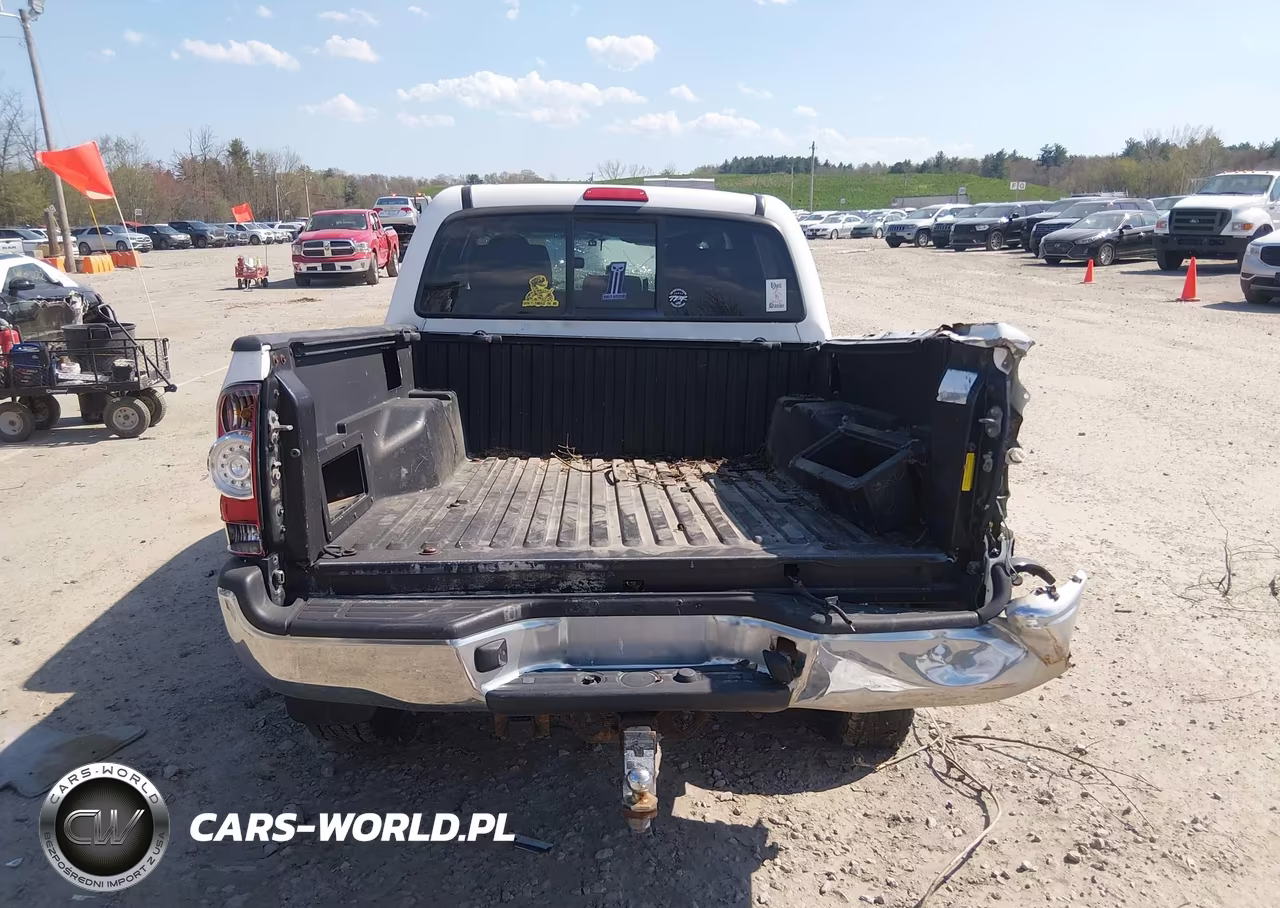 2011 Toyota Tacoma Base V6 VIN:3TMLU4EN6BM066517 - 17
