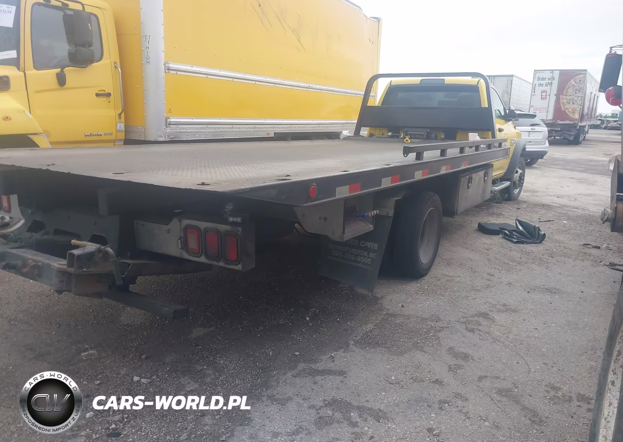 2016 Ram 5500 Chassis Tradesman-Slt VIN:3C7WRMDL0GG275405 - 4