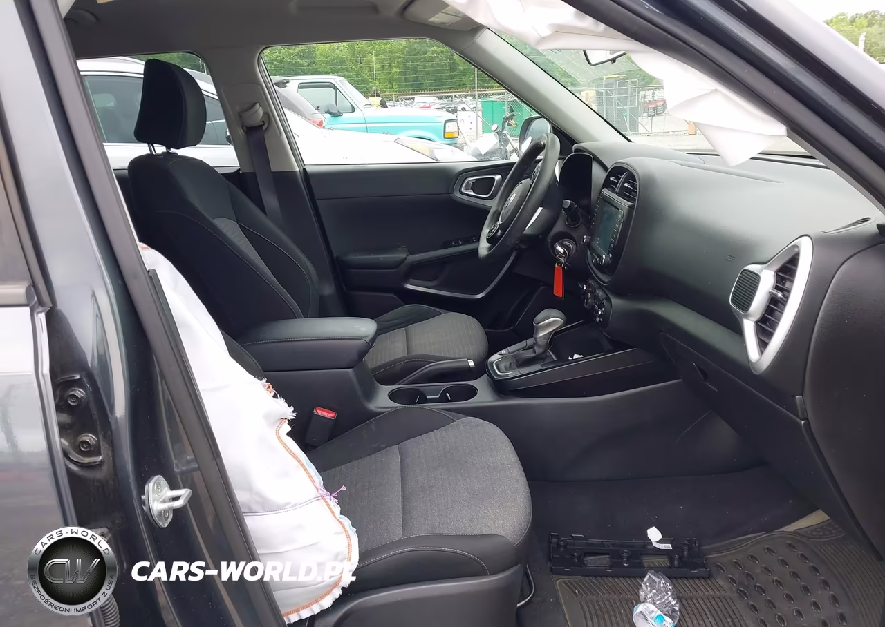 2020 Kia Soul S VIN:KNDJ23AU3L7035922 - 5
