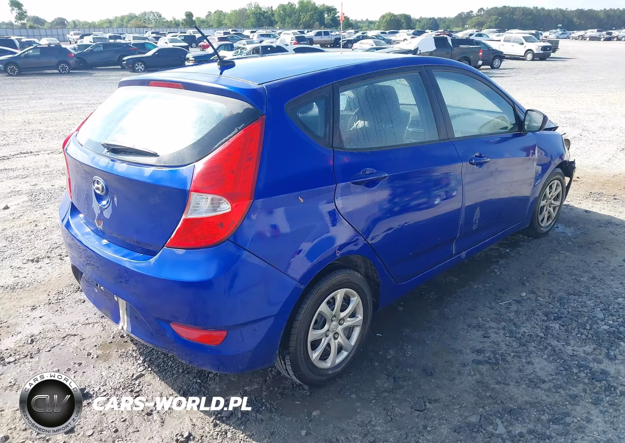 2012 Hyundai Accent Gs VIN:KMHCT5AE8CU022347 - 4