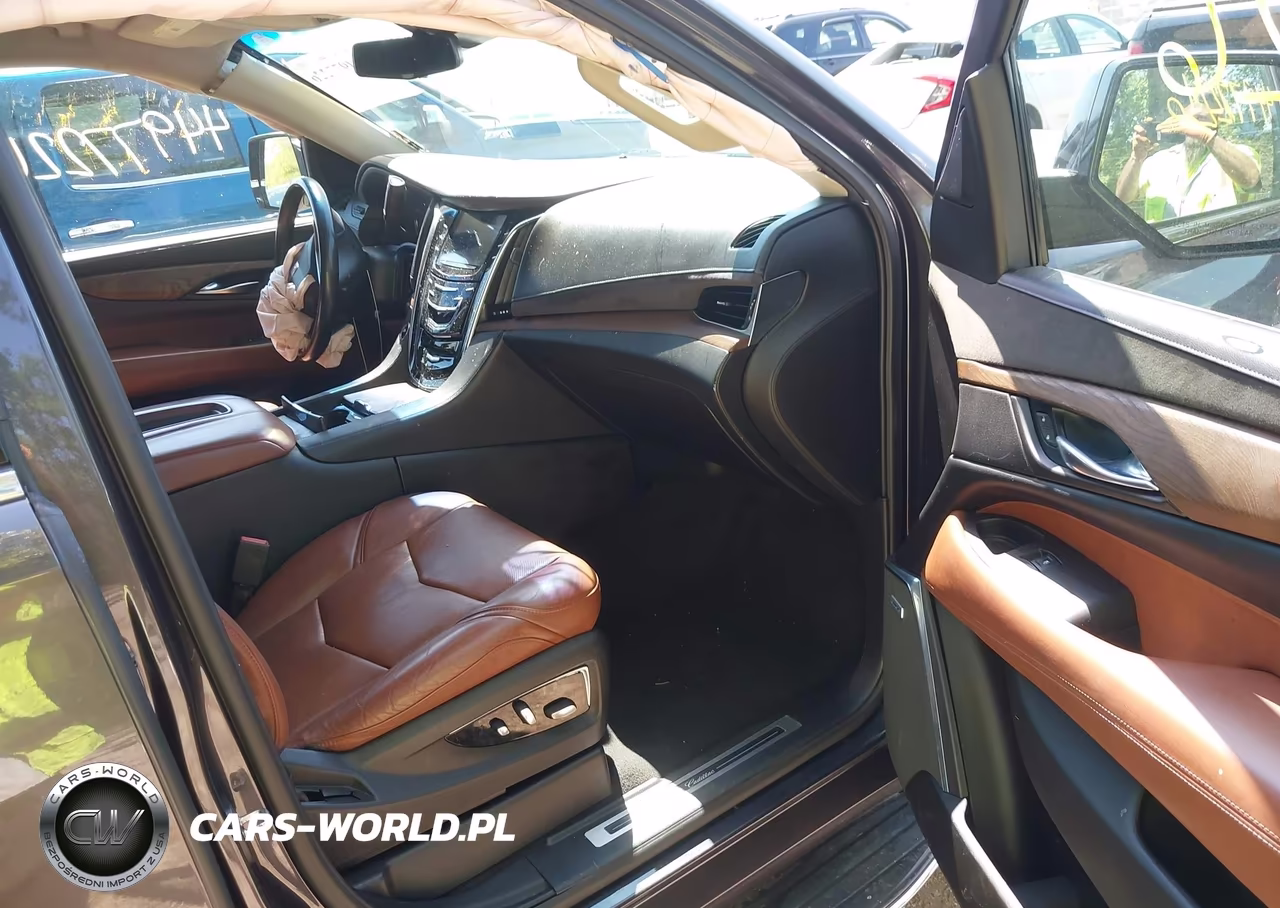 2017 Cadillac Escalade Esv Luxury VIN:1GYS4HKJ4HR140295 - 5
