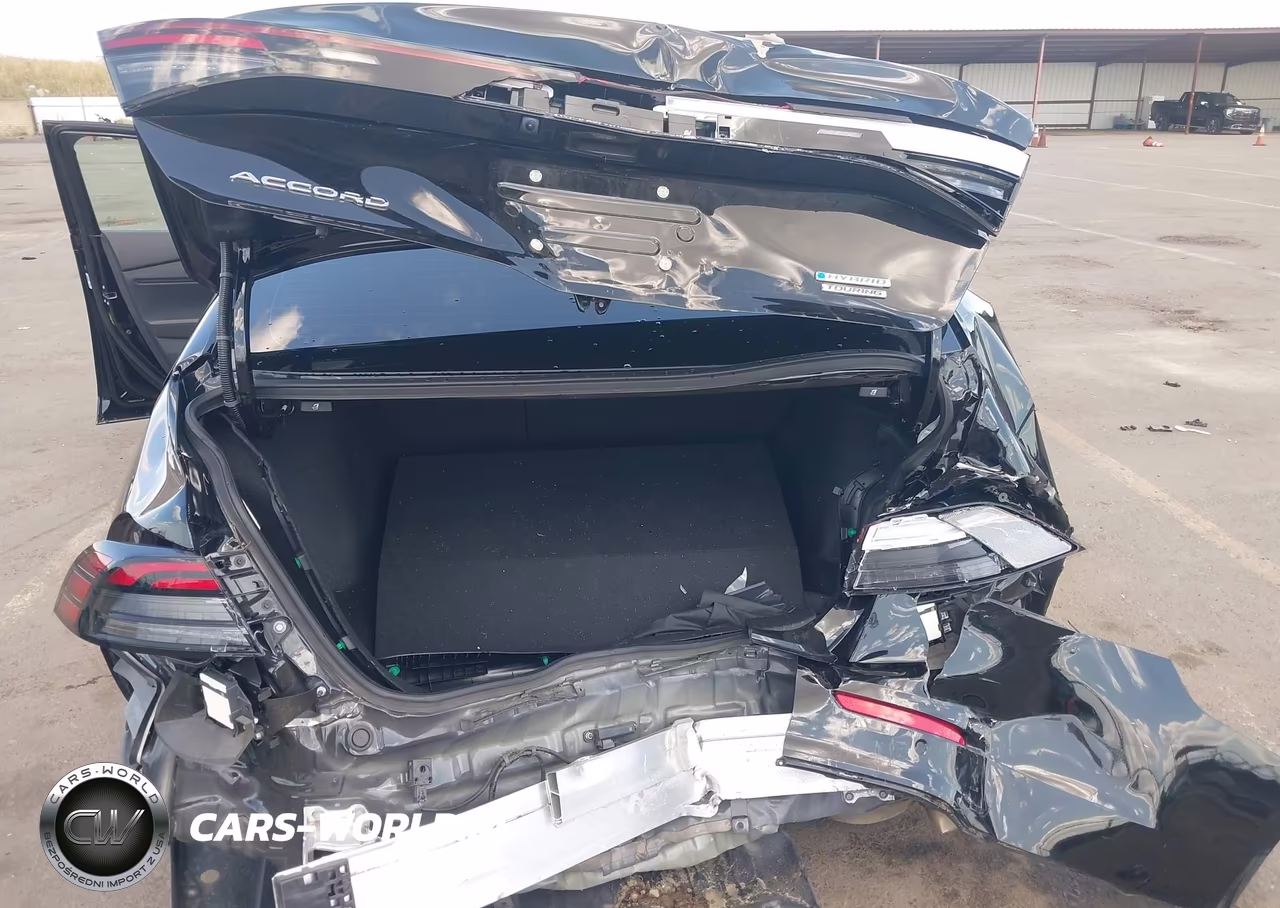 2023 Honda Accord Hybrid Touring VIN:1HGCY2F88PA020288 - 6