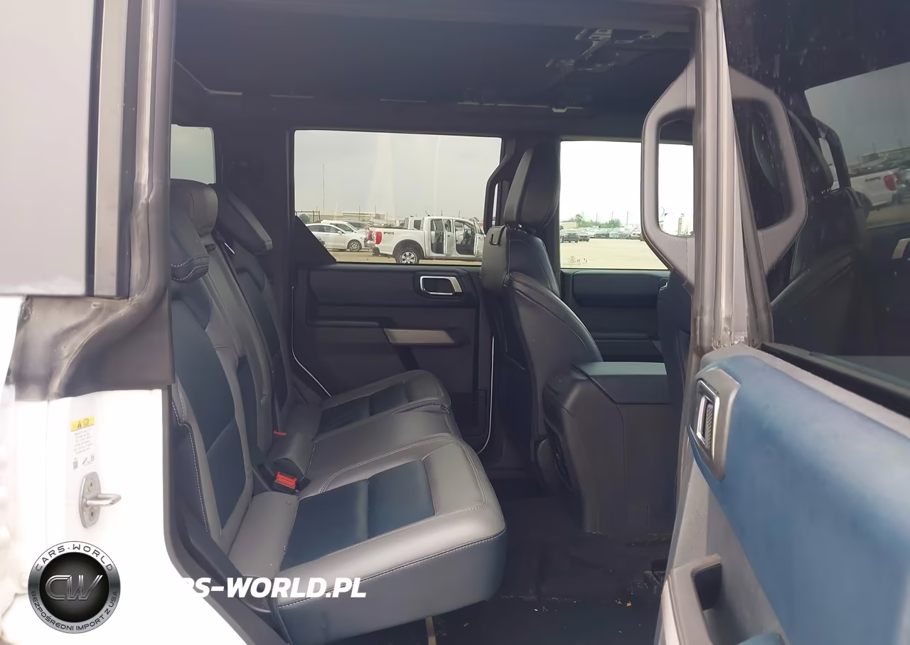2023 Ford Bronco Outer Banks VIN:1FMEE5DP2PLC13368 - 8
