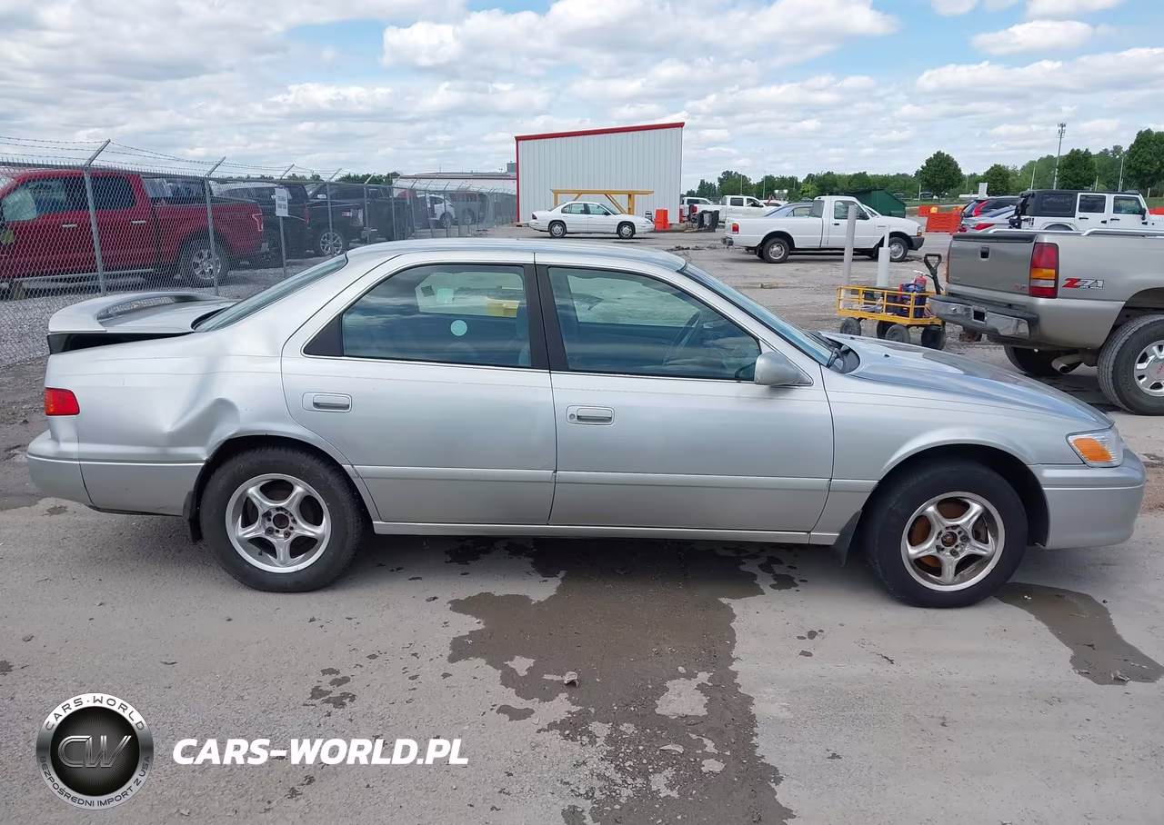 2000 Toyota Camry Le VIN:4T1BG22K1YU007120 - 13