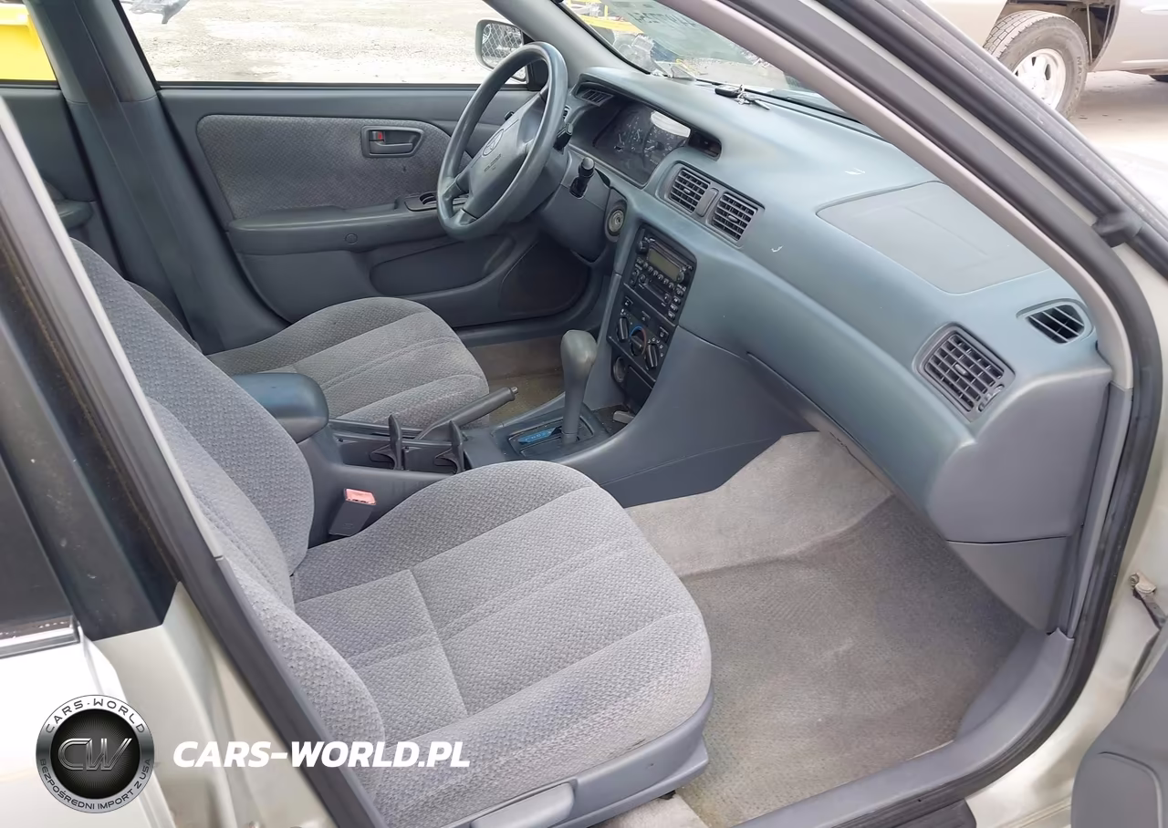 2000 Toyota Camry Le VIN:4T1BG22K1YU007120 - 5